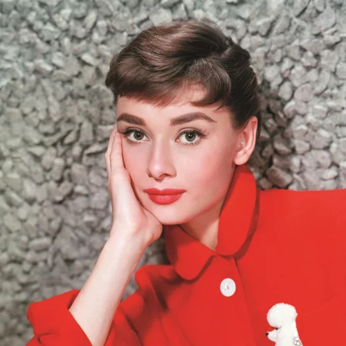 Audrey Hepburn | Ο οίκος Christie's δημοπρατεί μερικά από τα πιο iconic αντικείμενά της