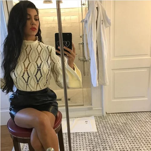 Kourtney Kardashian: Απολαμβάνει το Halloween όσο κανείς άλλος