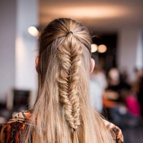 Ιδέες για σούπερ cool χτενίσματα τον Σεπτέμβριο