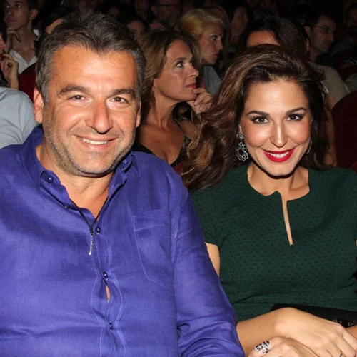 Ποιοι διάσημοι βρέθηκαν στην πρεμιέρα του έργου «Και τώρα οι δυό μας»