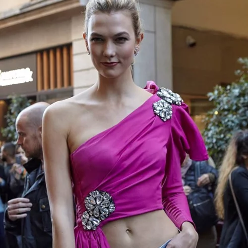 H L'Oréal Paris άνοιξε το πρώτο της κατάστημα στο Παρίσι!