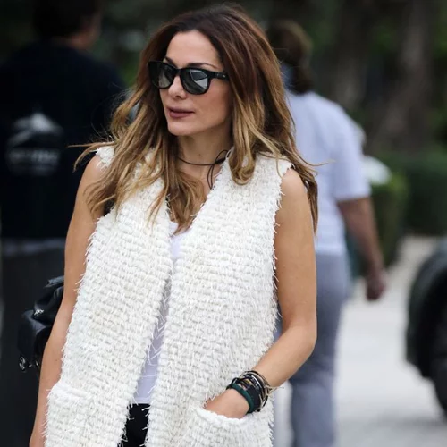 Δέσποινα Βανδή: Για ψώνια με εντυπωσιακό casual look