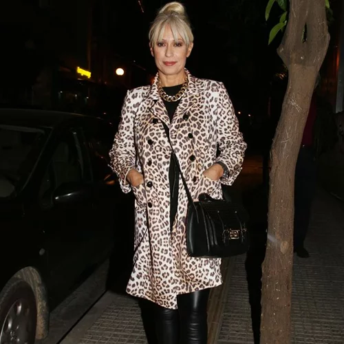 Μαρία Μπακοδήμου: Στο θέατρο με το γιο της Νικήτα