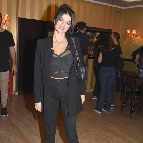 Η Νίκη Λάμη και τα καυτά φιλιά με τον αγαπημένο της