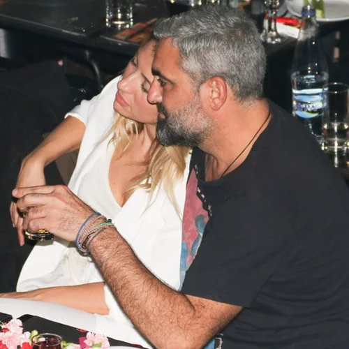 Μαρία Ηλιάκη - Νεκτάριος Γαλίτης: Τα τρυφερά τετ-α-τετ σε βραδινή έξοδο