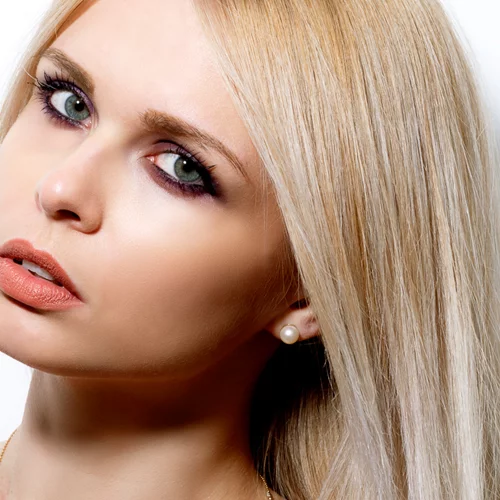 Το απόλυτο smoky look φέτος θα έχει μοβ χρώμα!