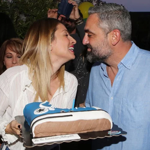 Μαρία Ηλιάκη-Νεκτάριος Γαλίτης: Το τρυφερό φιλί στο στόμα