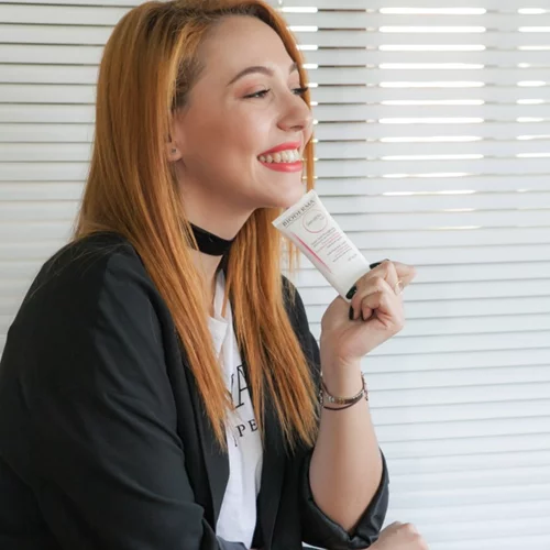 Οι εξομολογήσεις της beauty editor: «Έχω ευαίσθητο δέρμα. Και όμως, το αγαπώ!»