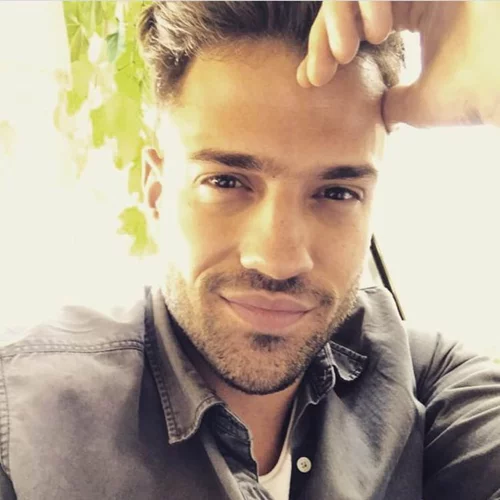 Κωνσταντίνος Αργυρός: Οι σέξι φωτογραφίες με μαγιό κατά τη διάρκεια των διακοπών του