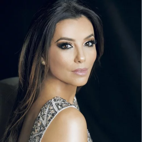 Eva Longoria: Η ζωντανή απόδειξη πως τα ακριβά αρώματα μπαίνουν σε μικρά μπουκαλάκια