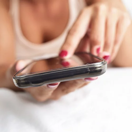 #Sexting: Οι πέντε βασικοί κανόνες για να γίνεις master του είδους