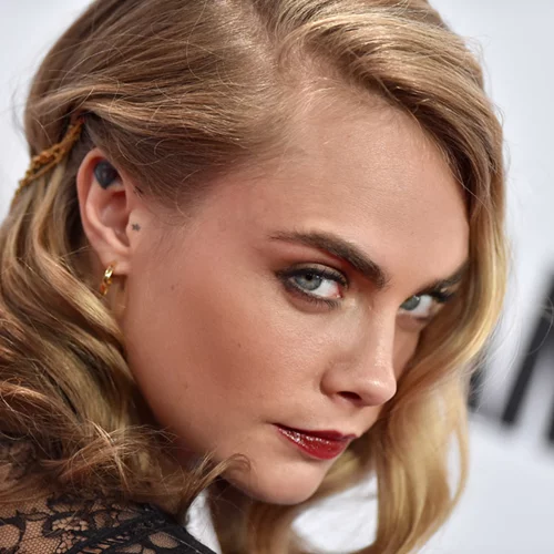 Cara Delevingne: Η ριζική αλλαγή στην εξωτερική της εμφάνιση