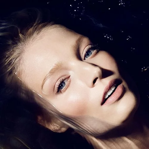 Βαριέσαι να καθαρίζεις το πρόσωπό σου; Κι όμως, η διαδικασία αυτή ποτέ δεν ήταν πιο εύκολη!