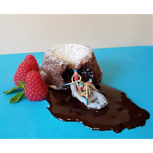 Τα γλυκά που μετατράπηκαν σε κόσμους-μινιατούρες