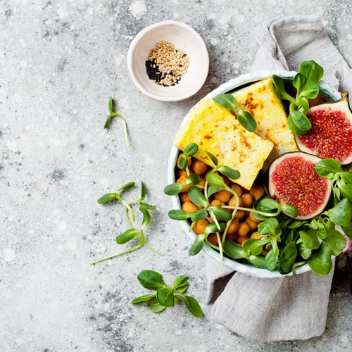 Πρήξιμο στην κοιλιά και το στομάχι; 6 τροφές για να νιώσεις καλύτερα άμεσα