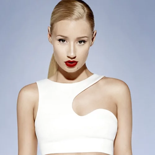 Iggy Azalea: Ευχαριστεί δημόσια τον πλαστικό χειρουργό της!