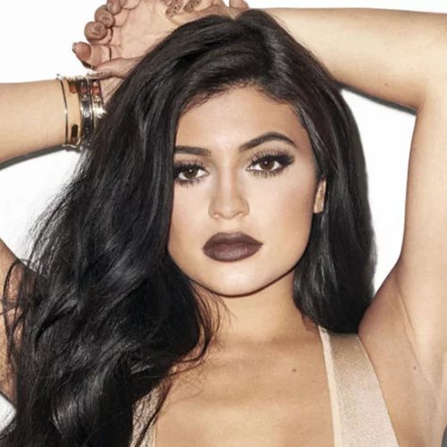 Kylie Jenner | Δεν θα πιστεύεις σε ποια ηλικία έκανε την πρώτη της επέμβαση