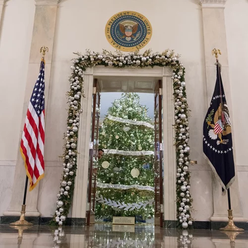 Λευκός Οίκος: Οι χριστουγεννιάτικοι στολισμοί της οικογένειας Ομπάμα