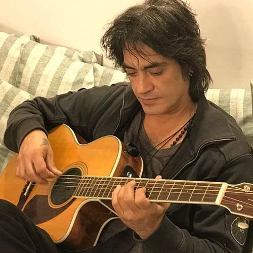 Διονύσης Σχοινάς: Η εντυπωσιακή φωτογραφία του χριστουγεννιάτικου δέντρου του