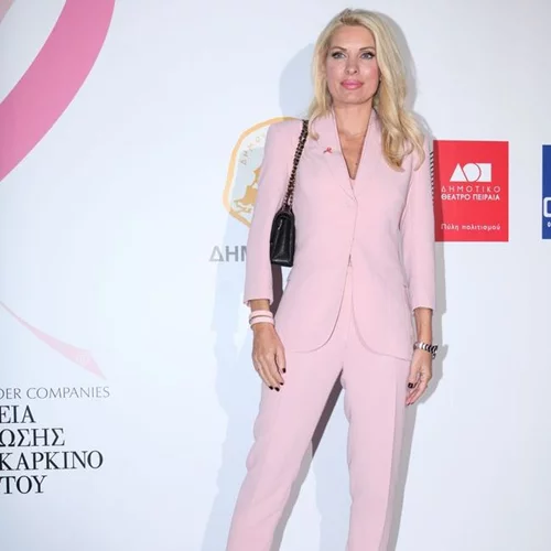 Ελένη Μενεγάκη: Οι 16 καλύτερες εμφανίσεις της για τη χρονιά που μας πέρασε