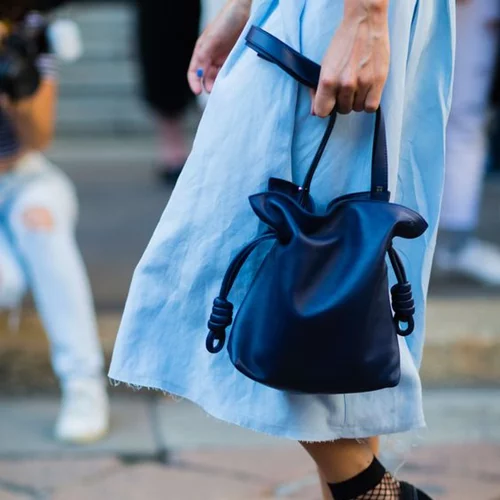 Το beauty item που υπάρχει σε κάθε γυναικεία τσάντα