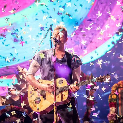 Coldplay: Η επί σκηνής πρόταση γάμου την ώρα της συναυλίας τους
