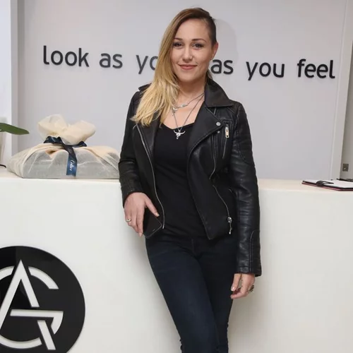 Πηνελόπη Αναστασοπούλου: «Αν βγάλουν φωτογραφία το παιδί μου,  θα τους πάρει και τους σηκώσει!»