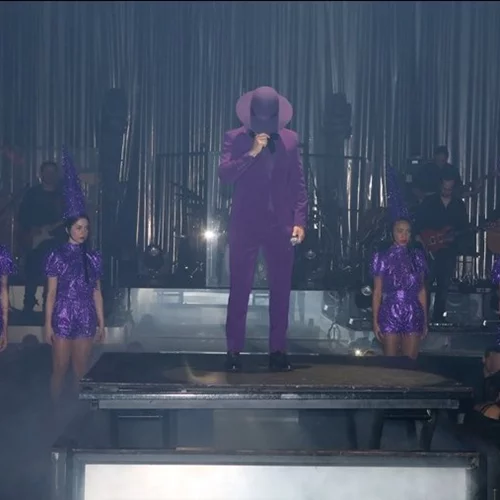 Γιώργος Μαζωνάκης: Φαντασμαγορική έναρξη για το «Σημείο G»