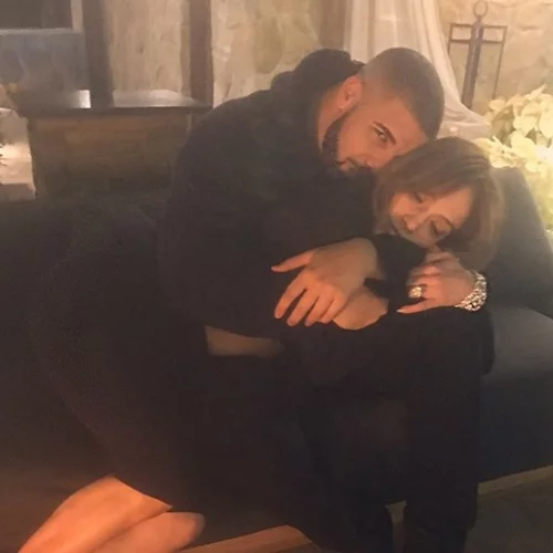 Jennifer Lopez- Drake: Για πρώτη φορά το νέο ζευγάρι σε τρυφερές στιγμές!