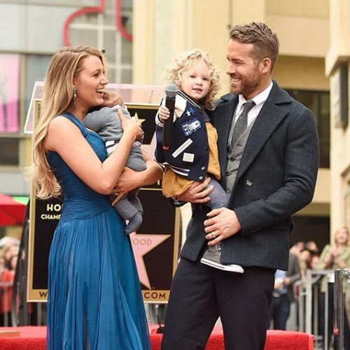 Ryan Reynolds - Blake Lively: Η πρώτη δημόσια εμφάνιση με τα παιδιά τους
