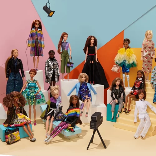 Barbie Global Beauty: Ένας Έλληνας μέσα στους 20 designers που ντύνουν τη Barbie