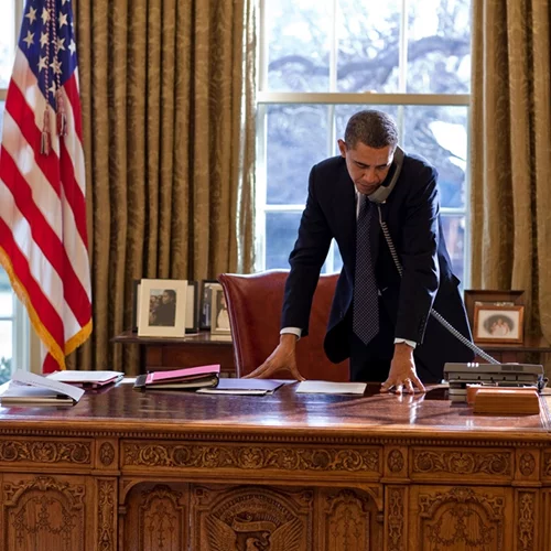 Barack Obama: Η χριστουγεννιάτικη selfie που μας έκανε να γελάσουμε μέχρι δακρύων