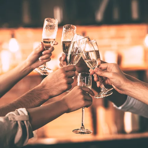 Φέτος τα Χριστούγεννα η Huawei μας καλεί να είμαστε παρόντες