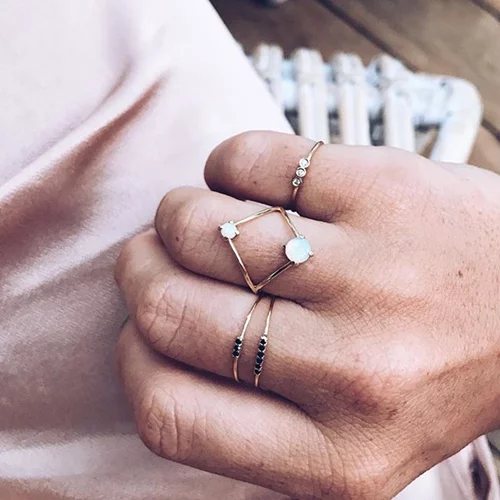 Φόρα ΕΤΣΙ τα δαχτυλίδια σου για τέλειες φωτογραφίες στο Instagram