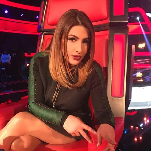 Έλενα Παπαρίζου: «Νομίζουν ότι παίρνεις ένα χάπι και όλα ρυθμίζονται…»