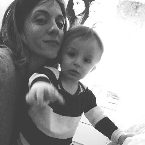 Σοφία Καρβέλα: Το πρώτο πάρτι γενεθλίων του γιου της, Νέστορα