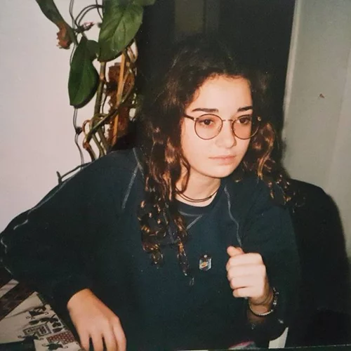 Αναγνωρίζετε το κοριτσάκι της φωτογραφίας;