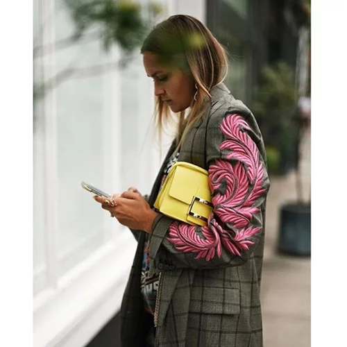 Πώς να είσαι λιγότερο εξαρτημένη από το κινητό σου