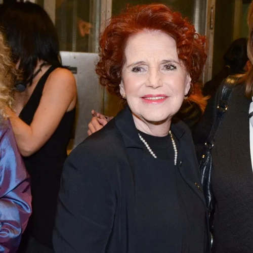 Λουκία: Μιλά για το φόρεμα που αγόρασε η πριγκίπισσα Νταϊάνα και το Ηarrods