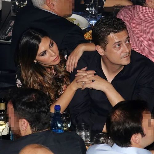 Αντώνης Σρόιτερ - Ιωάννα Μπούκη: Ερωτευμένοι όσο ποτέ σε βραδινή τους έξοδο!