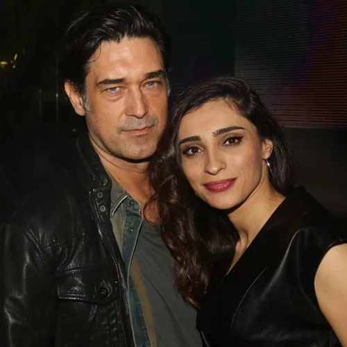 Burak Hakki: Όλες οι φωτογραφίες από το γλέντι του στα μπουζούκια