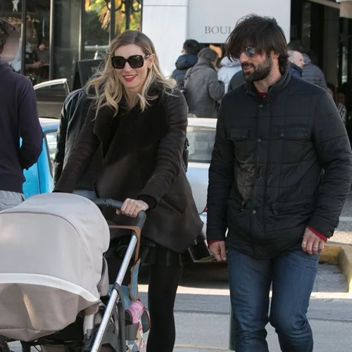 Ζέτα Δούκα: Οικογενειακή βόλτα στην Γλυφάδα