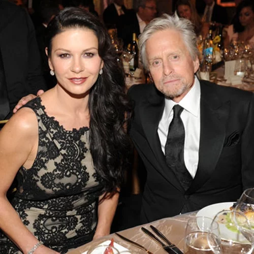 Michael Douglas - Catherine Zeta Jones: Σε μια σπάνια οικογενειακή έξοδο!