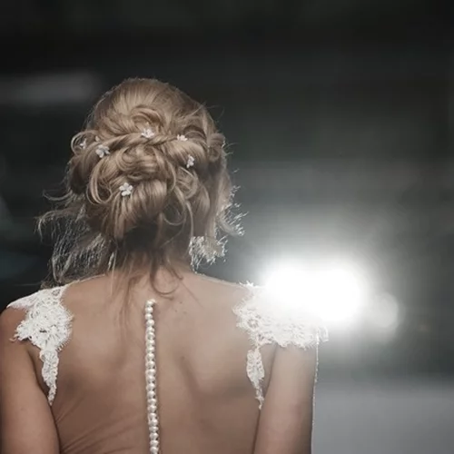 Yes I do catwalk: Πάρε ιδέες για τέλεια νυφικά χτενίσματα