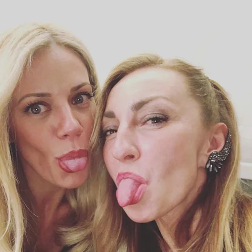 Ρούλα Ρέβη | Οι ευχές της στη Ζέτα Μακρυπούλια για τα γενέθλιά της