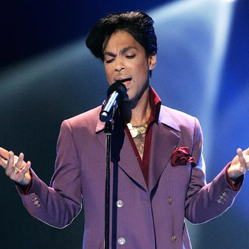 Pantone | Το νέο της χρώμα είναι εμπνευσμένο από τον Prince