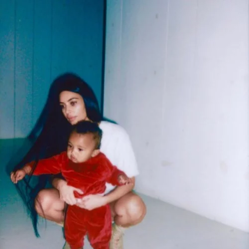 Το μυστήριο που καλύπτει την επιστροφή της Kim Kardashian στα social media