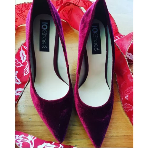 IQ Shoes: Έως -50% σε παπούτσια και αξεσουάρ