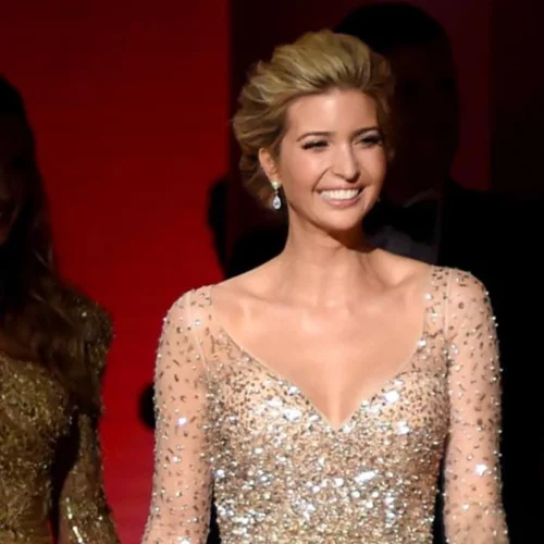 Ivanka Trump: Λαμπερή και εντυπωσιακή στην ορκωμοσία του πατέρα της