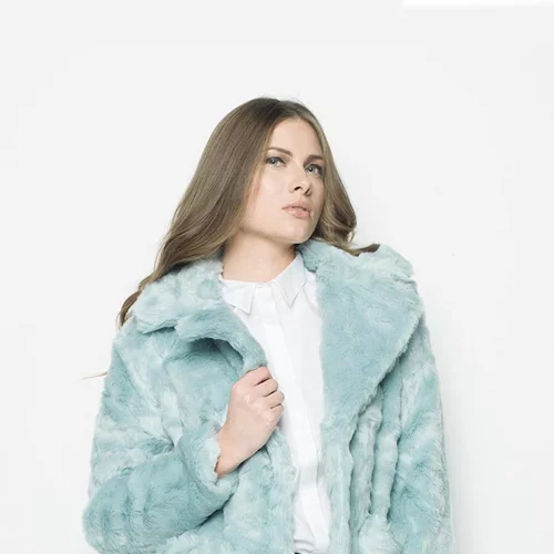 8 επιλογές για να φορέσεις το γούνινο παλτό, από μόλις 42 ευρώ!